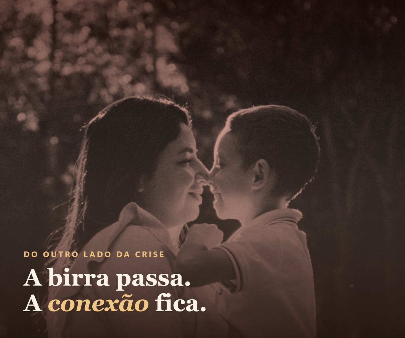 Mãe e filho testa a testa — a birra passa, a conexão fica